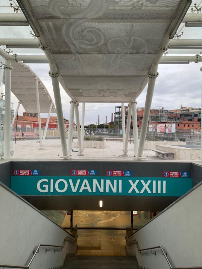 Binario 8 Catania Stazione Centrale Luaran gambar